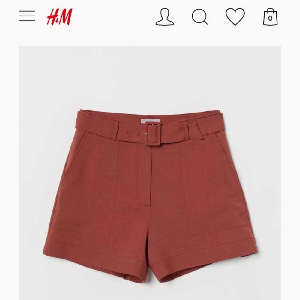 H&M NWT H&M rust colored shorts with belt - image 1