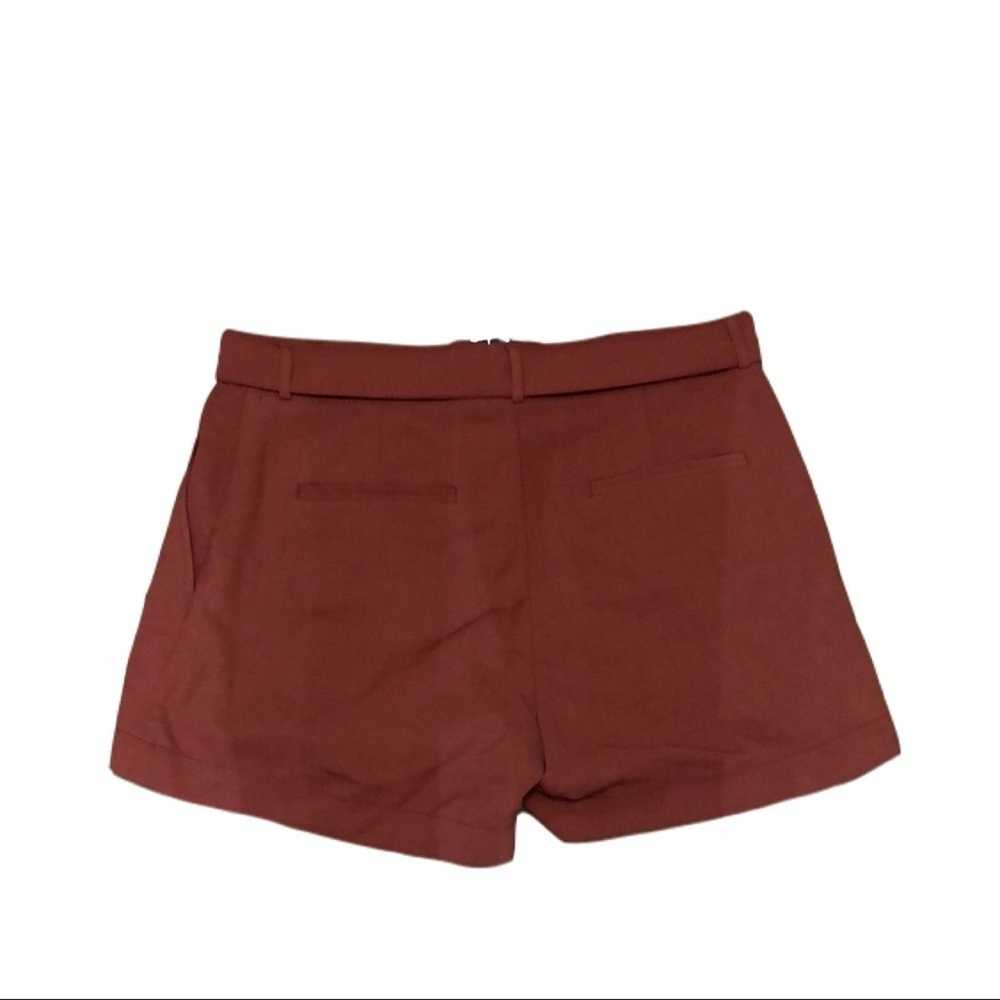 H&M NWT H&M rust colored shorts with belt - image 3