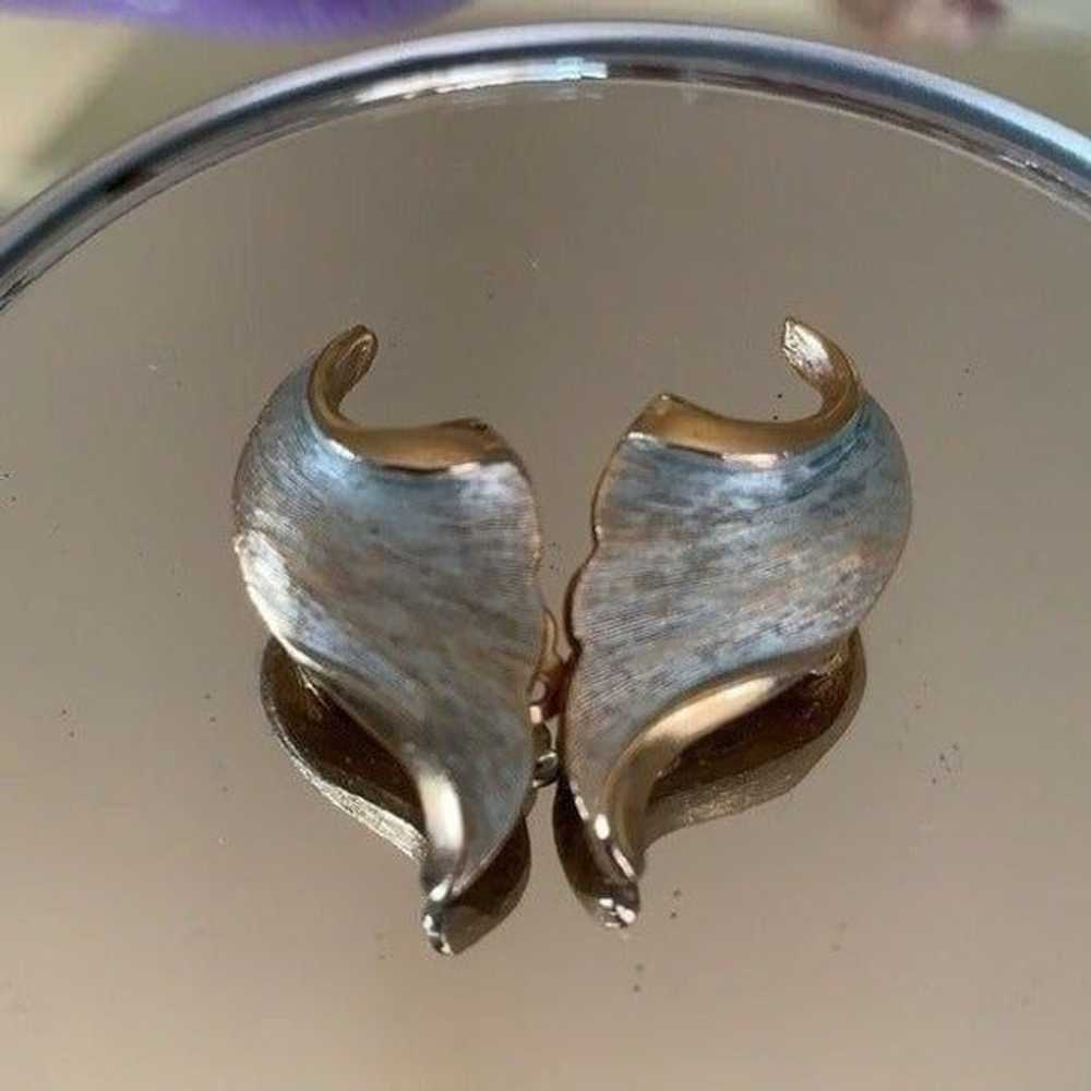 Vtg gold & silver clip on earrings - image 4