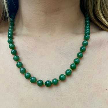 Vintage 1980s authentic Green jade beaded necklac… - image 1