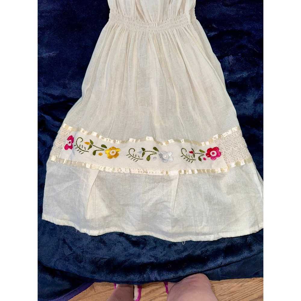 VINTAGE EMBROIDERED RUFFLED GAUZE PEASANT DRESS W… - image 6