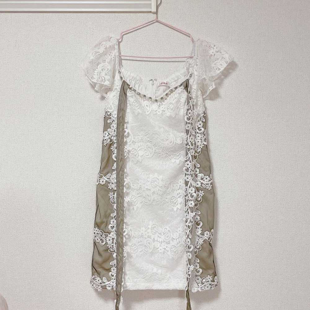 White Off-Shoulder Lace Dress - image 6