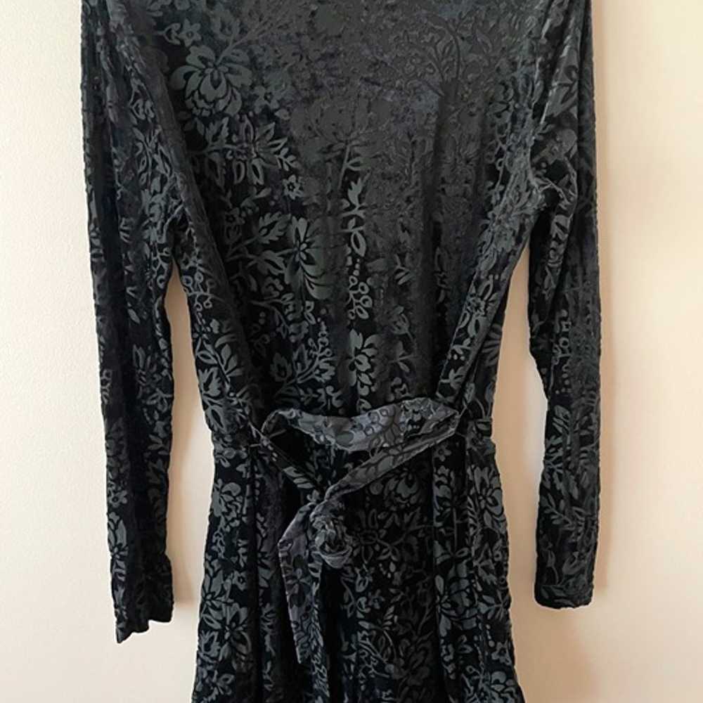 Anthropologie Velvet Burnout Romper, Black Versat… - image 7