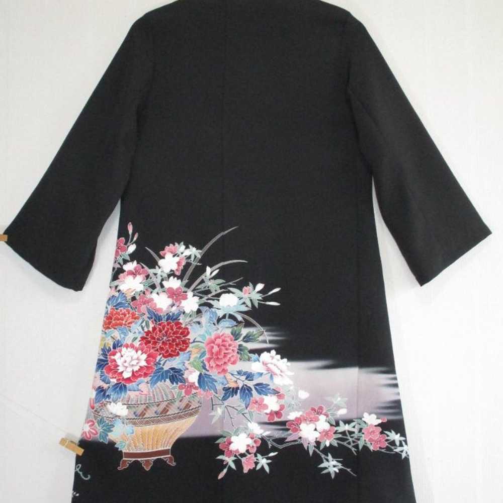 This is a V-neck kimono remade dress from a black… - image 10