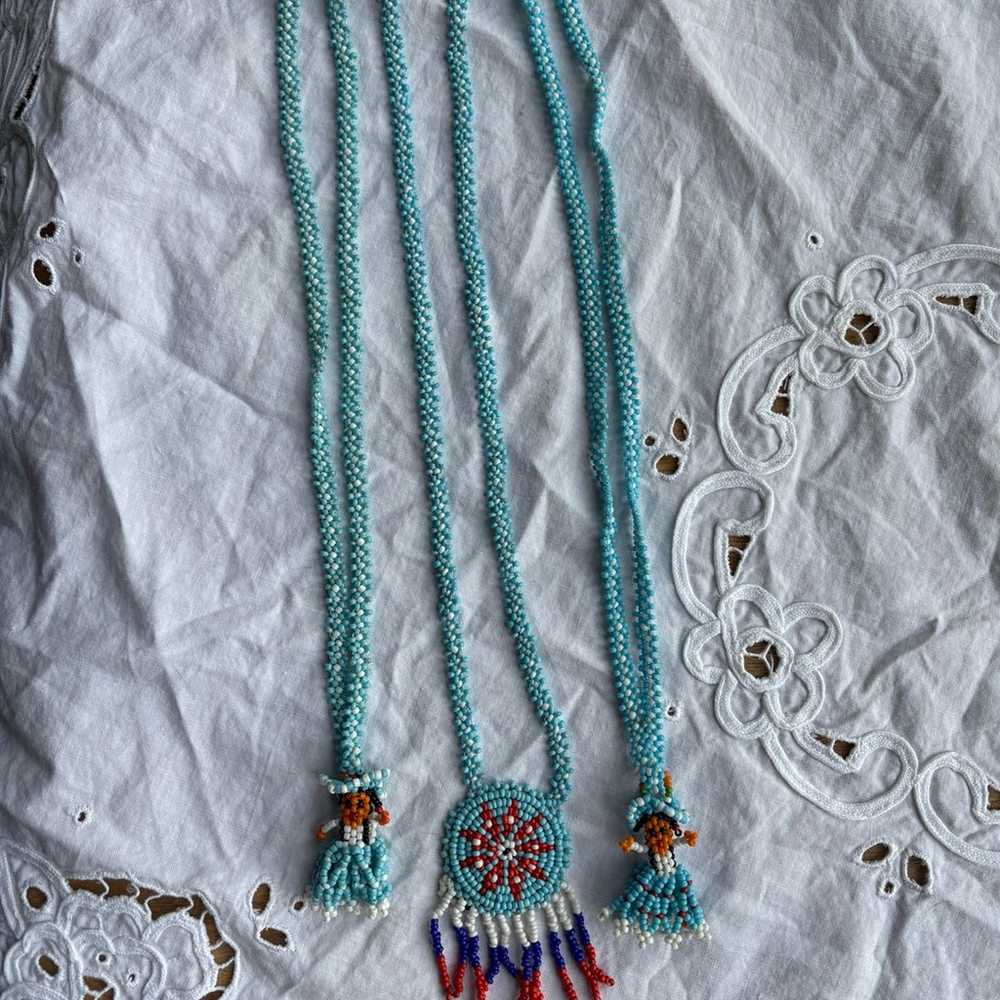 Vintage Native American Seed Bead Necklaces 3 cou… - image 7