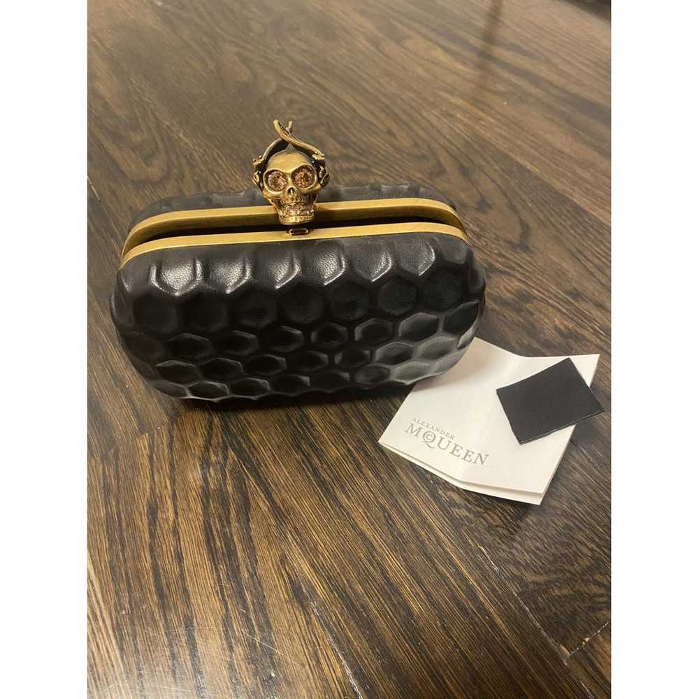 Alexander McQueen Knuckle leather clutch bag - image 5