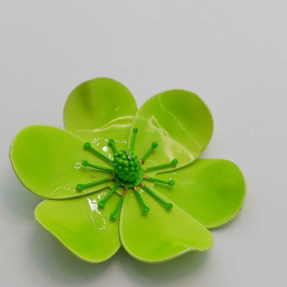 Vintage Womens Brooch Neon Lime Green Enamel  Met… - image 3