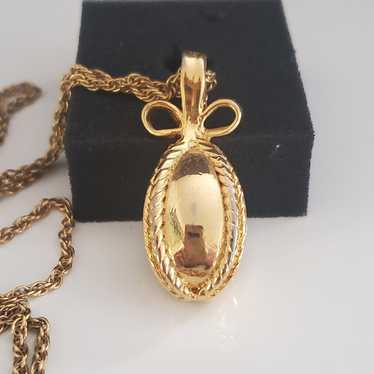 Joan Rivers online Jeweled Egg Necklace Chain is Gold Plated