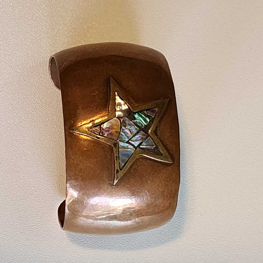 Vintage Copper Cuff with Abalone Star Artisan Mad… - image 4