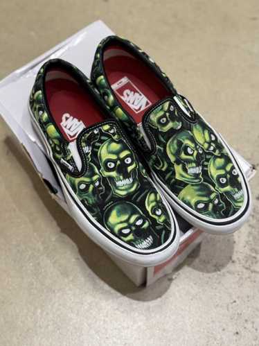 Supreme Supreme x Vans Slip On Skull