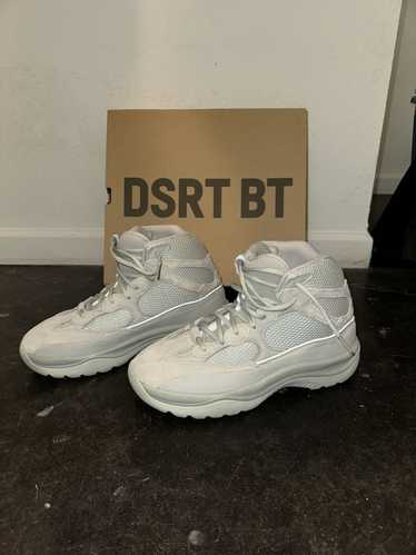 Adidas × Yeezy Season Yeezy Desert Boots Salt Size