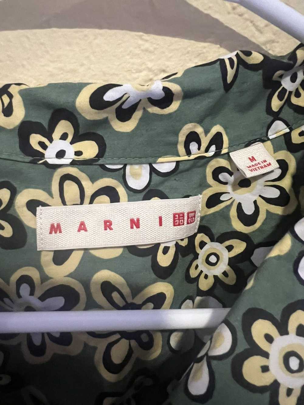 Marni × Uniqlo MARNI x Uniqlo Oversized Open Coll… - image 2