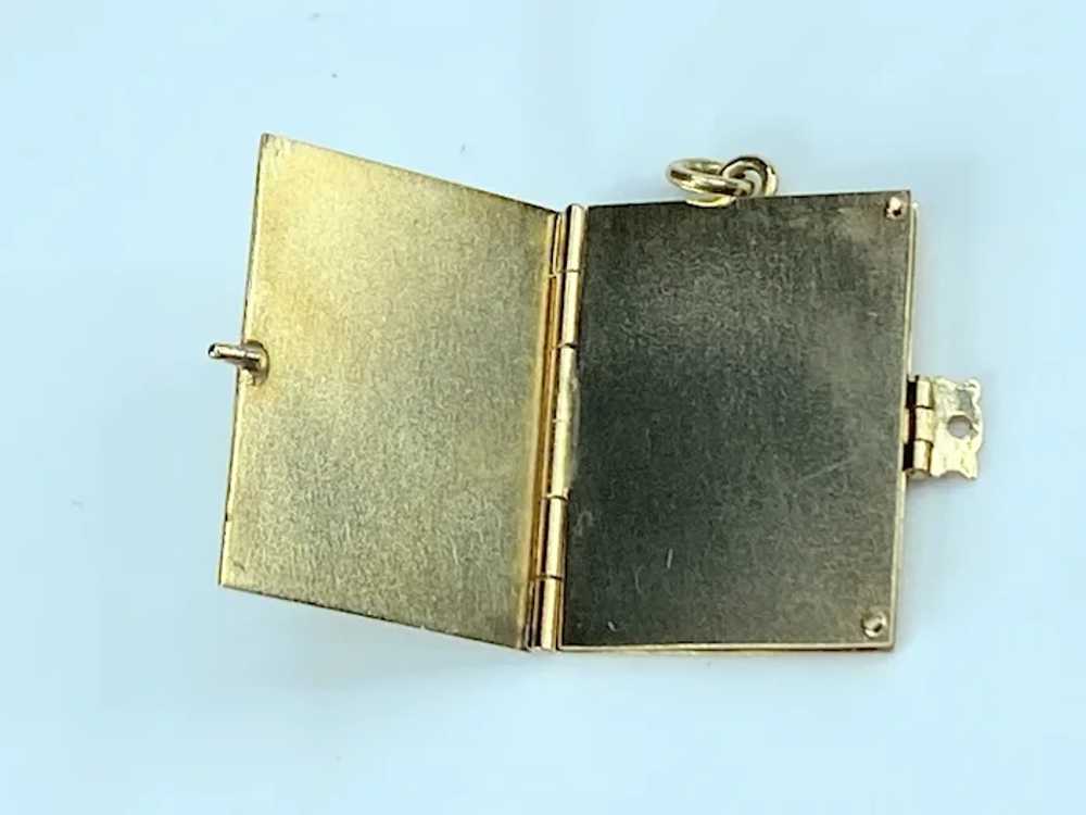 14K Gold with page Picture Book Pendant - image 3