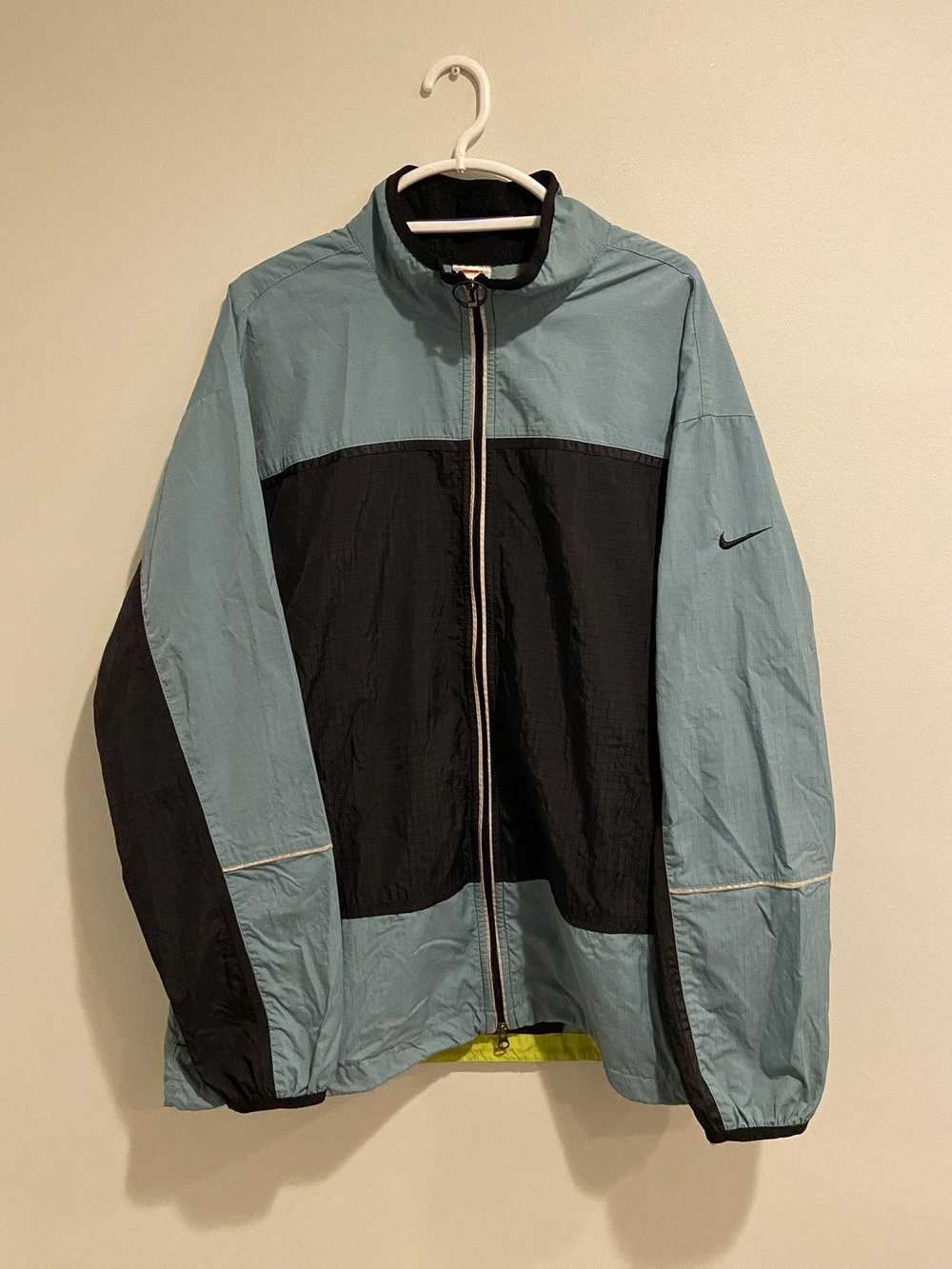 Nike × Vintage Vintage RARE 90’s Nike Windbreaker… - image 3