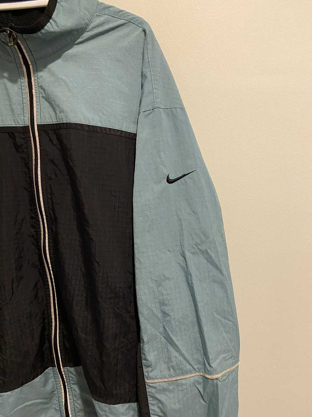 Nike × Vintage Vintage RARE 90’s Nike Windbreaker… - image 4