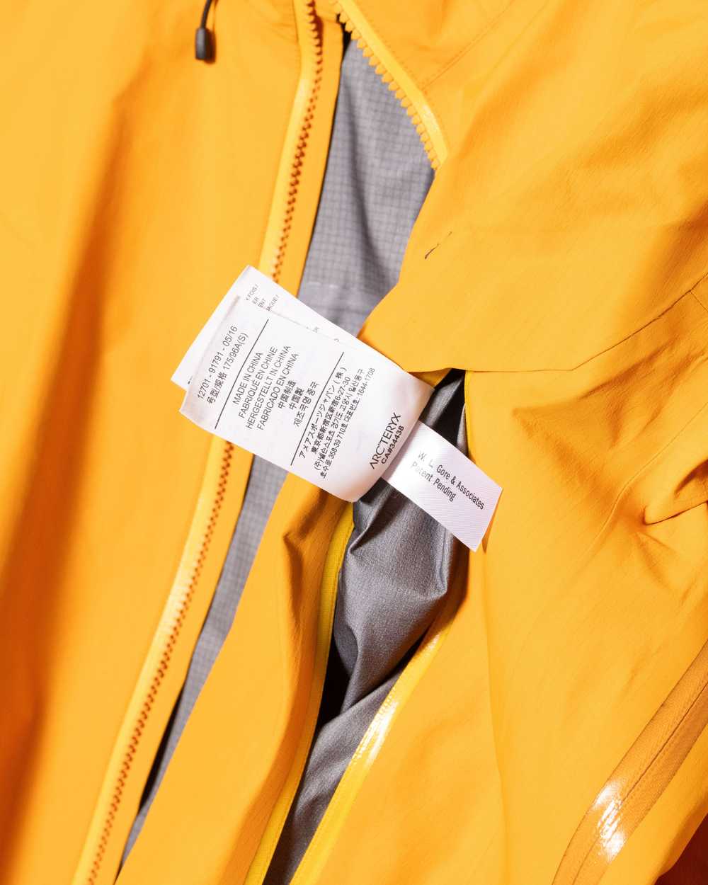 Arc'Teryx Arcteryx Yellow Beta Ar small - image 8