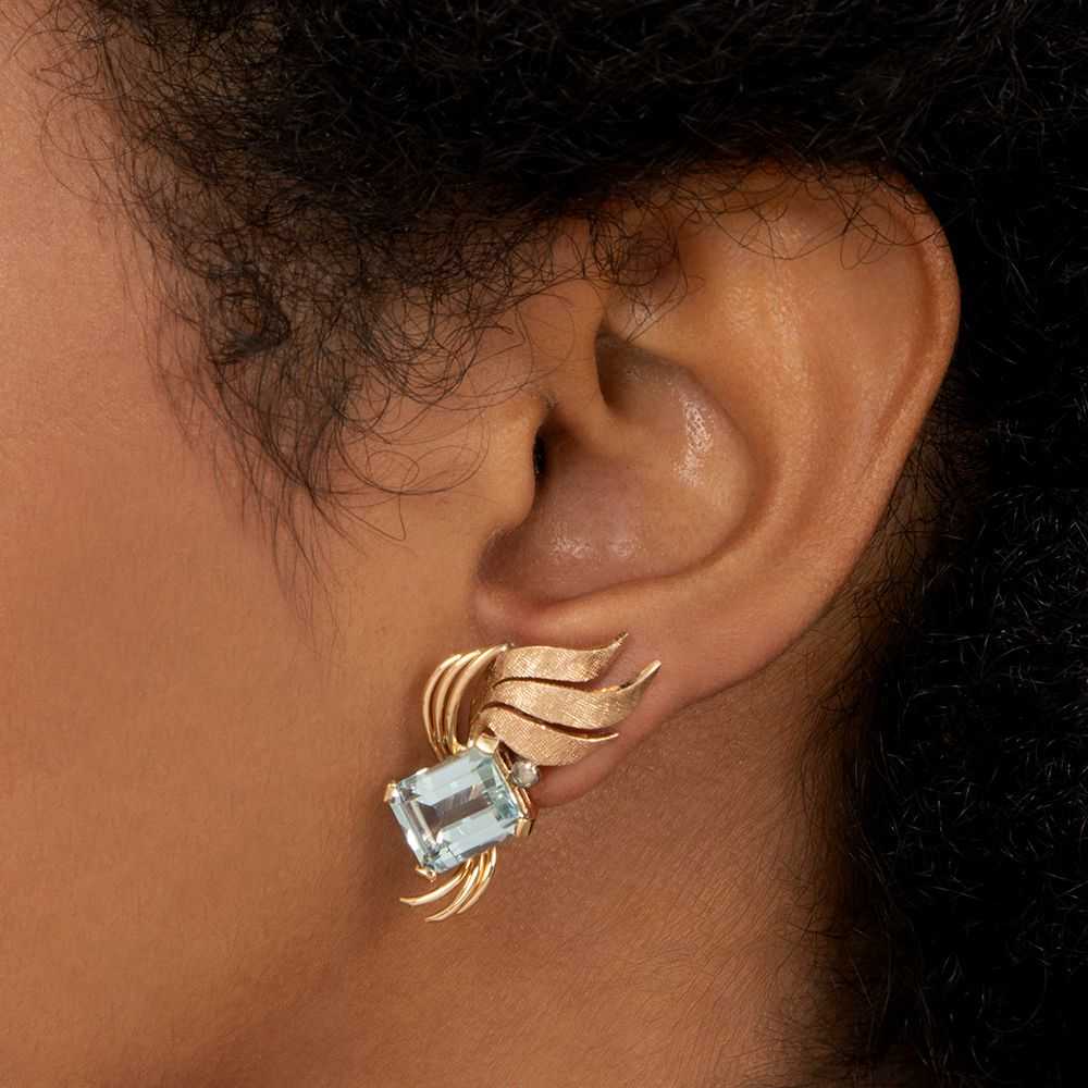 Retro Aquamarine and Tri-Color 18K Gold Earrings - image 3