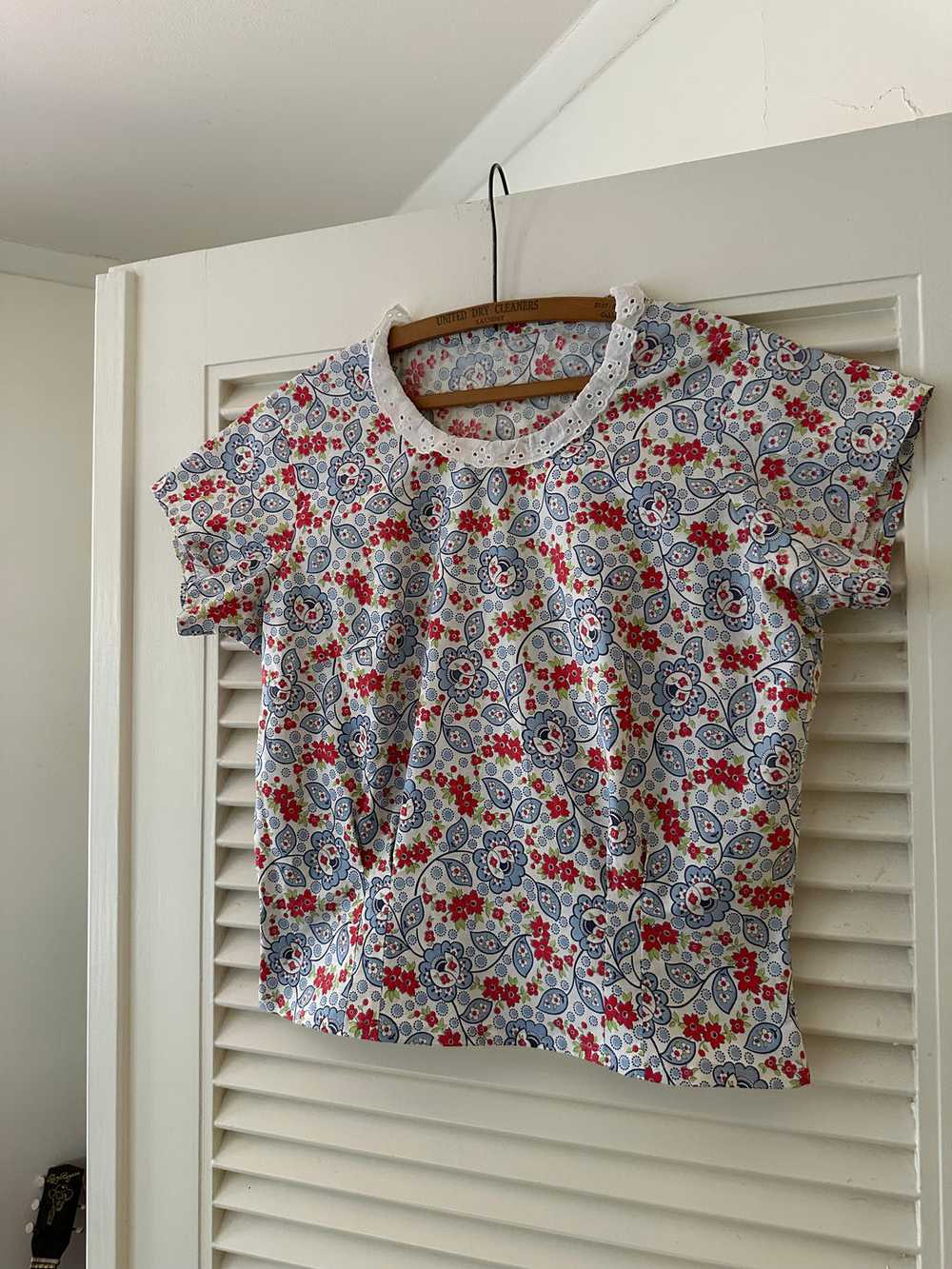 Vintage Floral Blouse - image 4