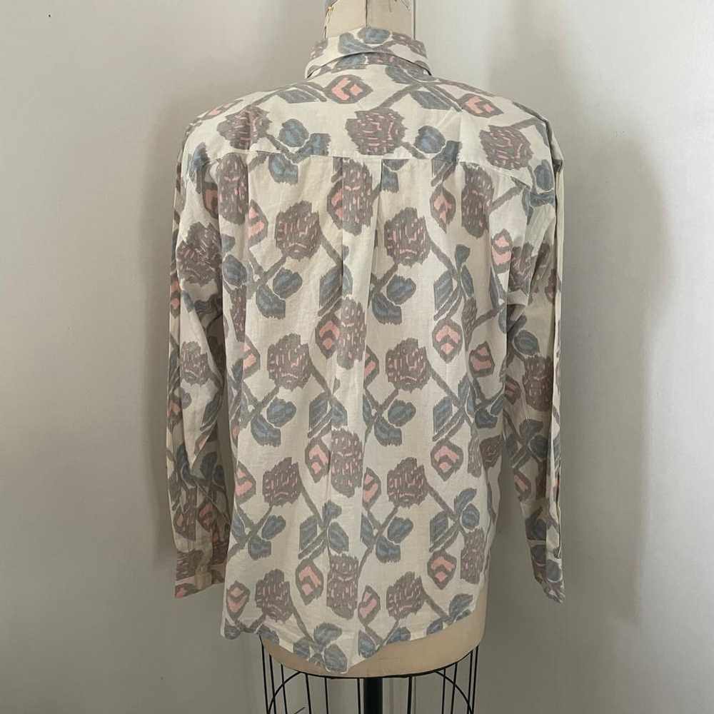 Random Vintage 80s Floral Ikat Print Cotton Shirt… - image 2