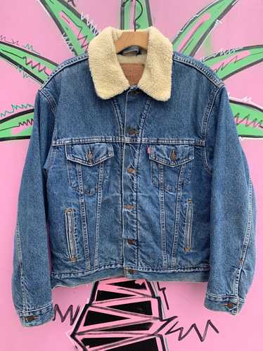 LEVIS SHERPA LINED DENIM TRUCKER JACKET