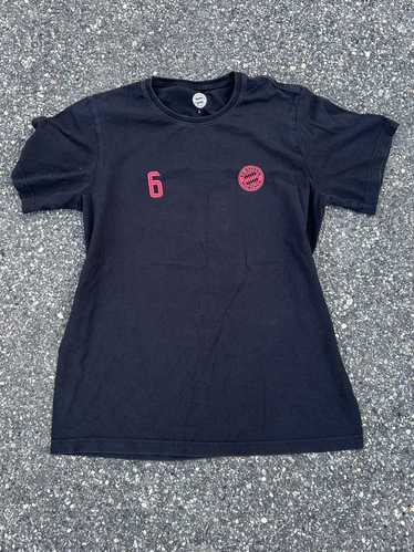 Sportswear Black and red Bayern Munich #6 tee