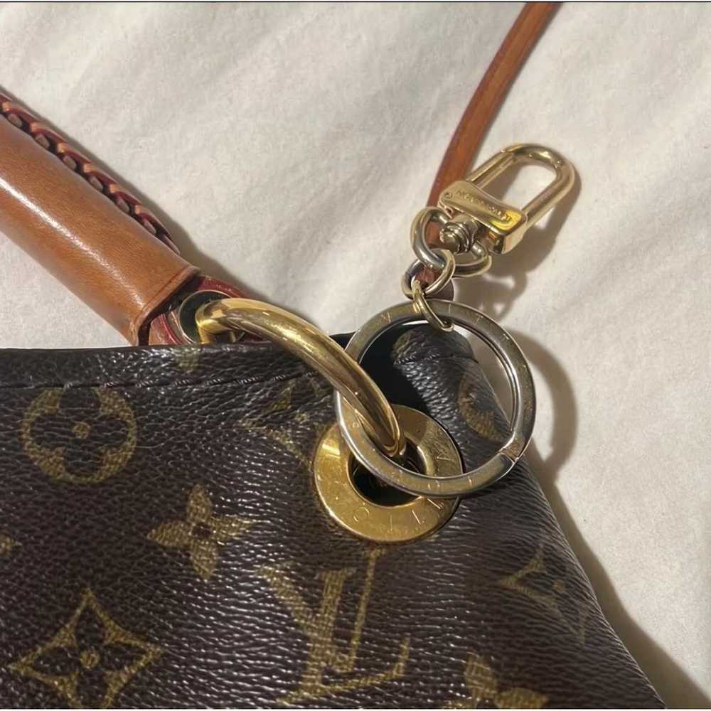 Louis Vuitton Artsy leather handbag - image 2