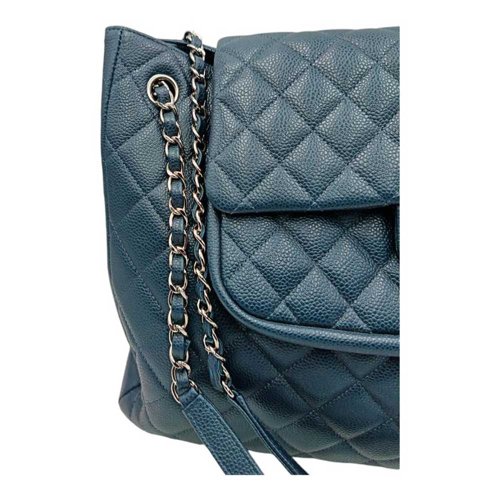 Chanel Business Affinity leather handbag - image 9