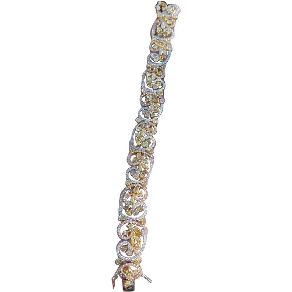 18K Yellow Gold Yellow and White Diamond Flower B… - image 1