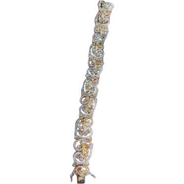 18K Yellow Gold Yellow and White Diamond Flower B… - image 1