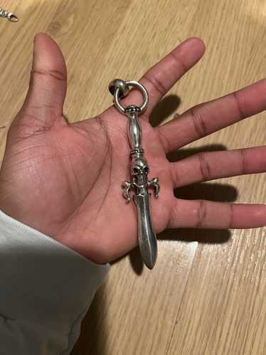 Gaboratory Gaboratory Quarter Skull Dagger Pendant