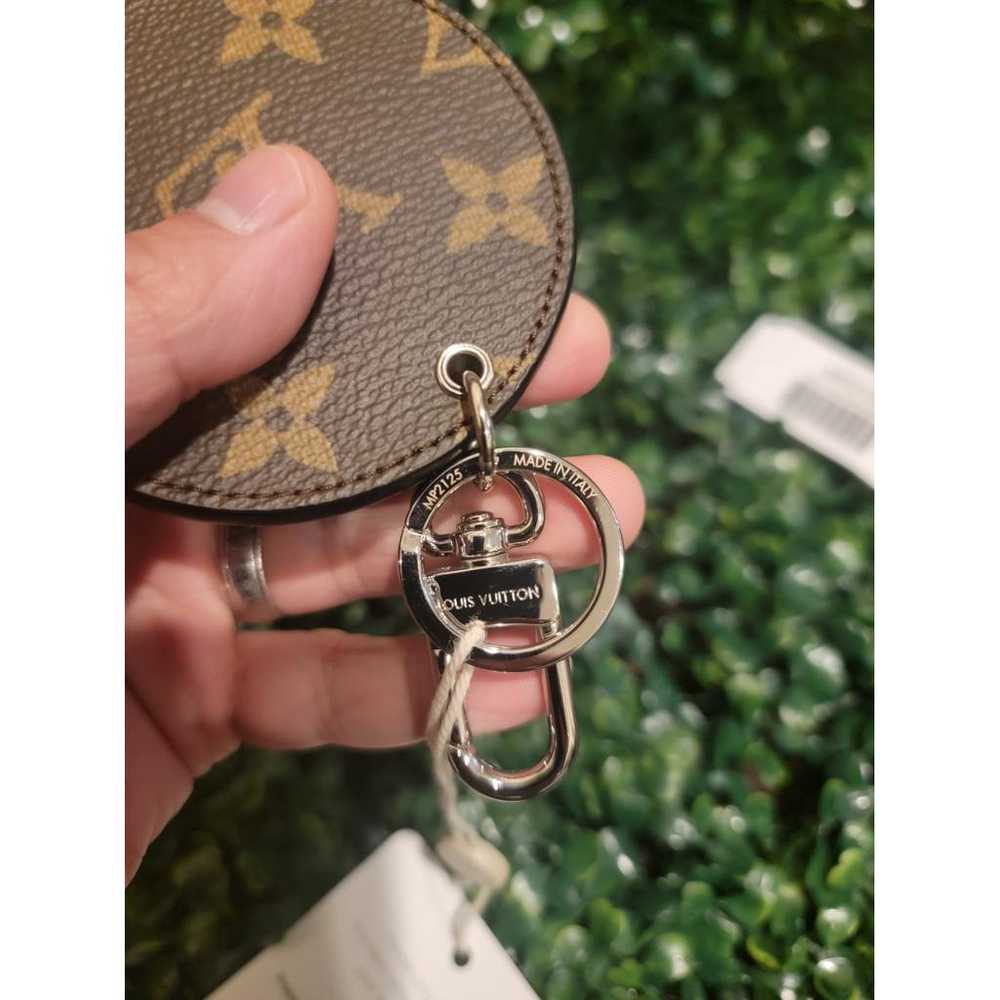 Louis Vuitton Leather key ring - image 6