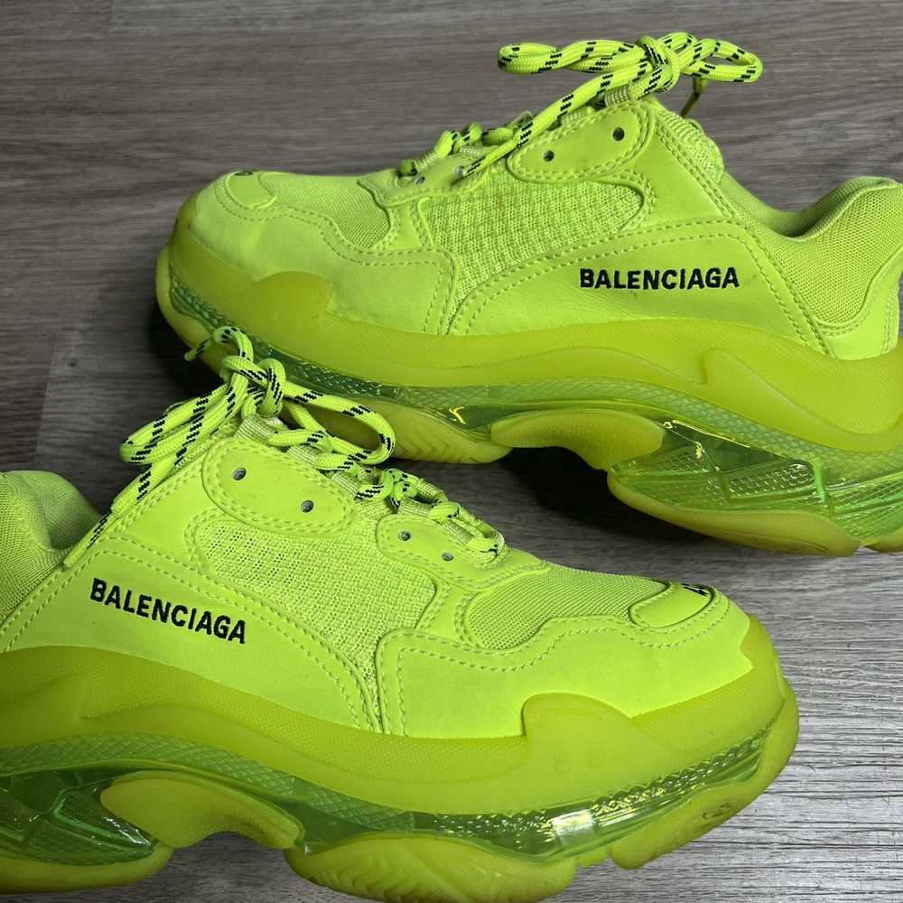 Balenciaga Balenciaga Triple S Green Women’s Snea… - image 5