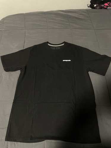 Patagonia Patagonia P-6 Logo Tee - image 1