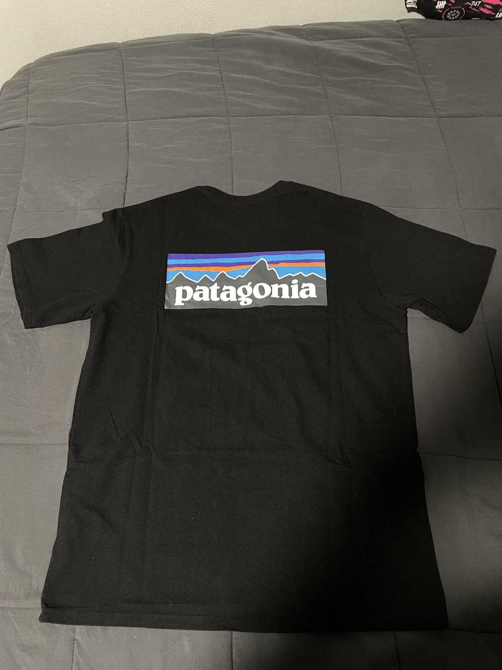 Patagonia Patagonia P-6 Logo Tee - image 4