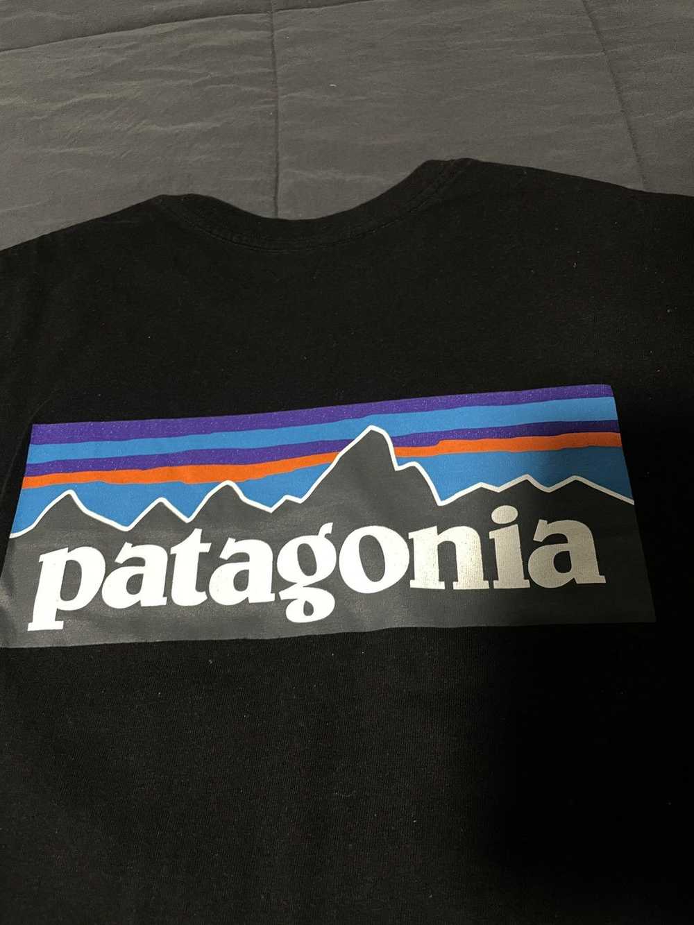 Patagonia Patagonia P-6 Logo Tee - image 5