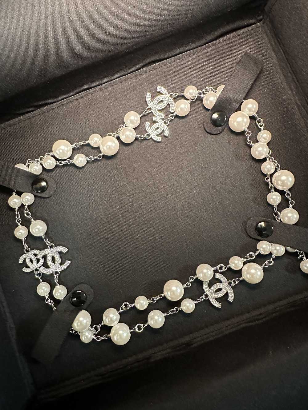 Chanel CHANEL 42 inch Pearl Necklace - Whiteopens - image 2