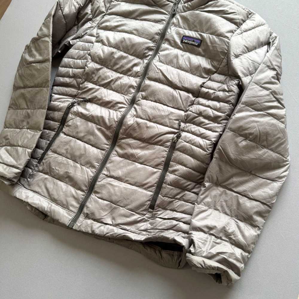 Patagonia Luxurious Gray Insulated Puffer Jacket … - image 2