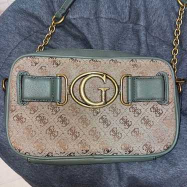 GUESS Shoulder Bag