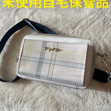 Tommy Hilfiger White Check Pattern Shoulder Bag - image 1