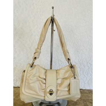 Vtg Coach pleated Cream Leather Shoulder Bag Small