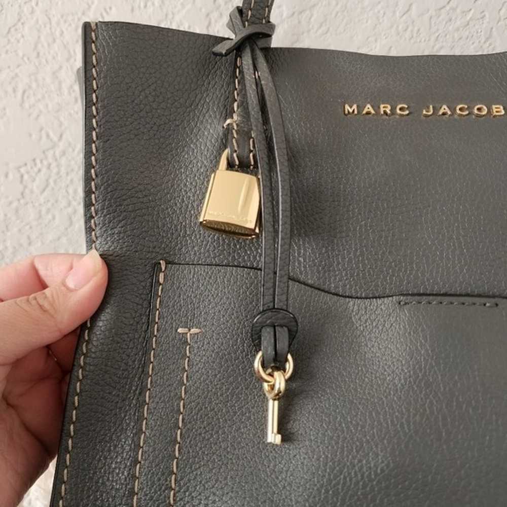 Marc Jacobs T Pocket Grind Leather Gray Medium To… - image 6