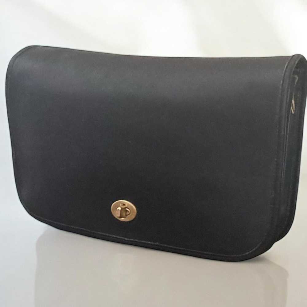 Coach black convertible clutch / shoulder bag vin… - image 9