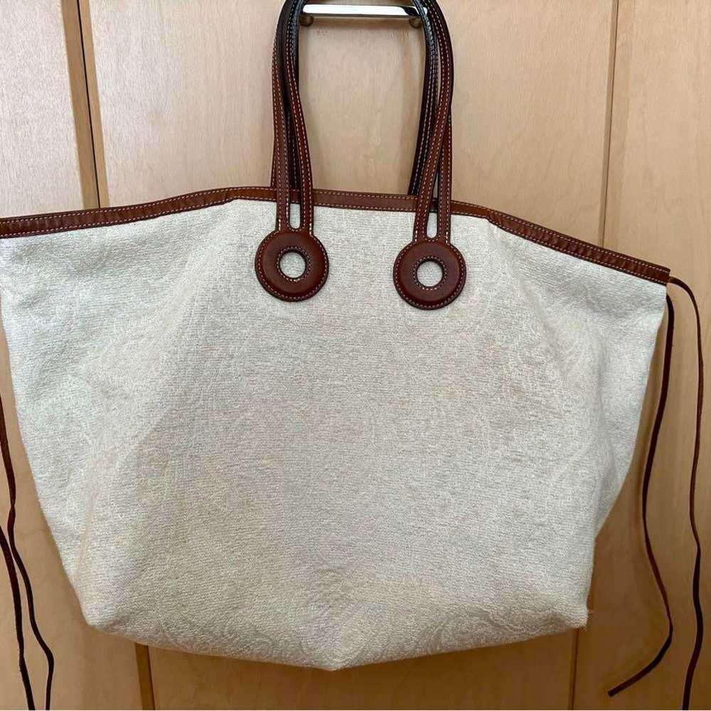 A VACATION DAMBO TOTE Natural Paisley Tote Bag. - image 2