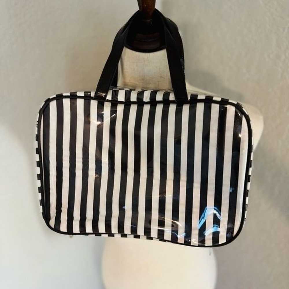 Henri Bendel Large Hanging Weekender Iconic Cosme… - image 3