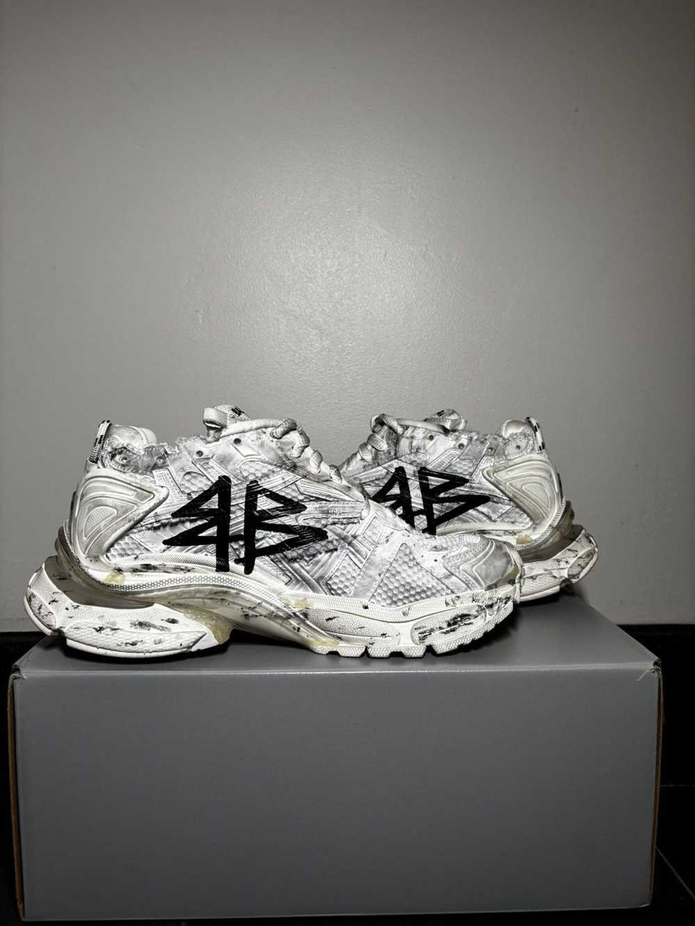 Balenciaga Balenciaga Graffiti Runner Sneaker! - image 11