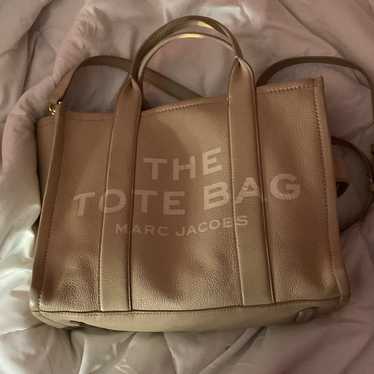 Marc Jacobs Medium The Tote