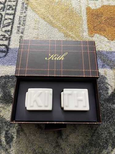 Kith Kith Kithmas Salt and Pepper Shakers