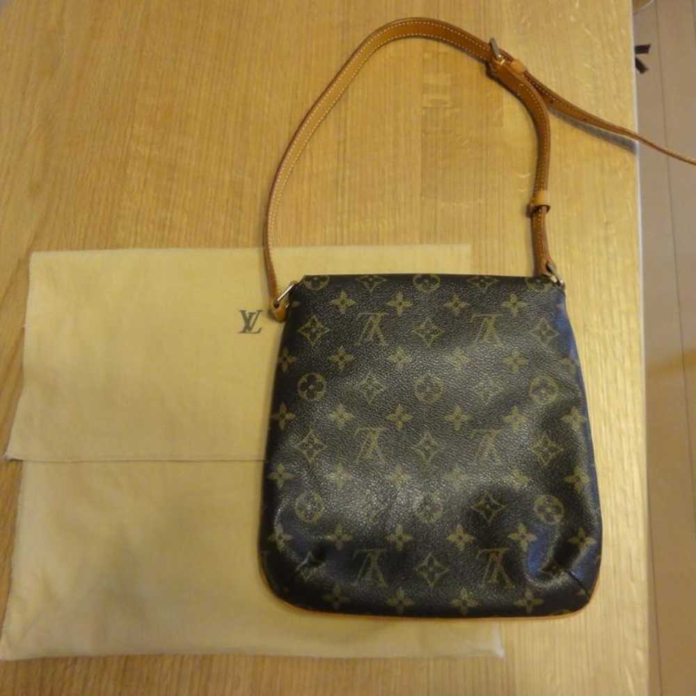 Louis Vuitton shoulder bag. - image 2