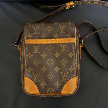 Louis Vuitton shoulder bag