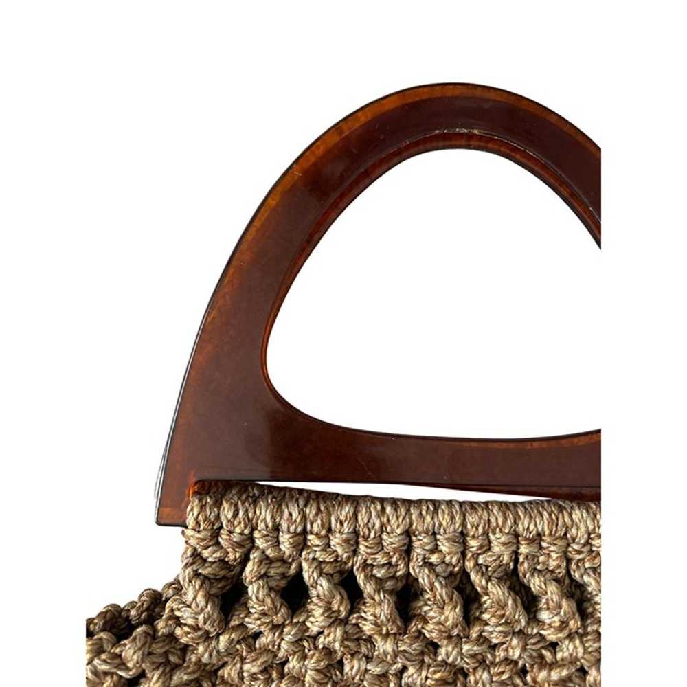 VINTAGE 70s Straw Woven Lucite Handle Handbag - image 4